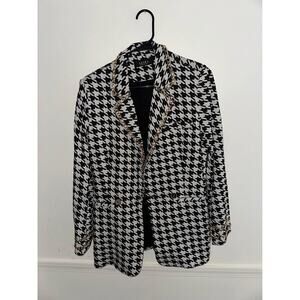 Houndstooth Blazer with gold chain